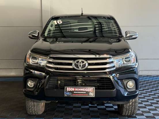 TOYOTA-HILUX-2016
