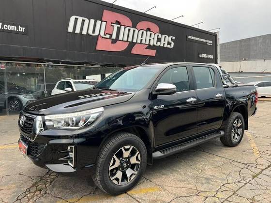 TOYOTA HILUX 2.8 SRX 4X4 CD 16V DIESEL 4P AUTOMÁTICO