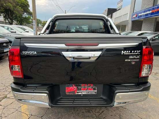 TOYOTA-HILUX-2020