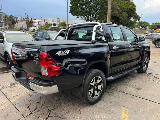 TOYOTA-HILUX-2020