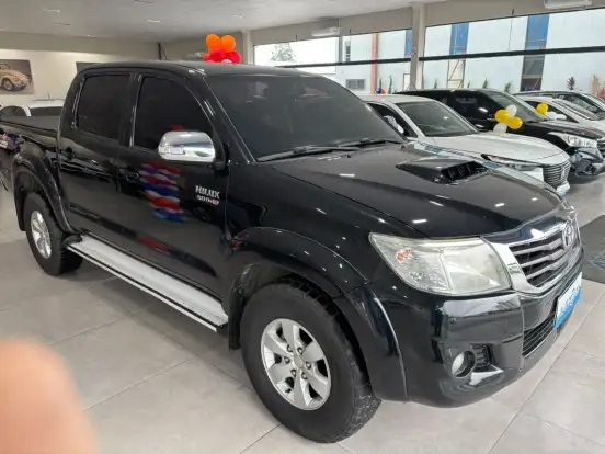 TOYOTA-HILUX-3.0 SR 4X4 CD 16V TURBO INTERCOOLER DIESEL 4P AUTOMÁTICO TOYOTA-HILUX-2014