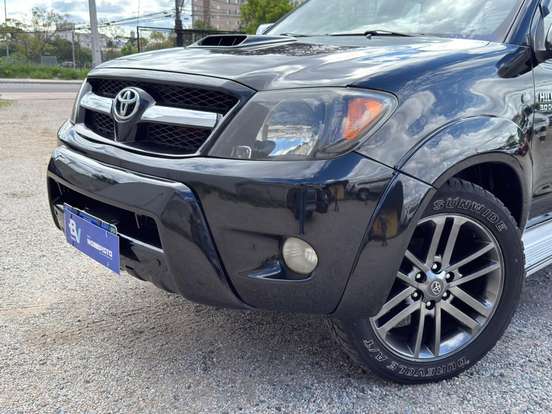 TOYOTA-HILUX-3.0 SRV 4X4 CD 16V TURBO INTERCOOLER DIESEL 4P AUTOMÁTICO TOYOTA-HILUX-2005