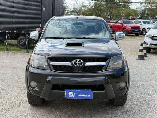 TOYOTA-HILUX-2005