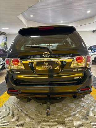 TOYOTA-HILUX-2014