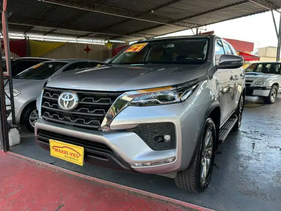 TOYOTA-HILUX SW4-2021