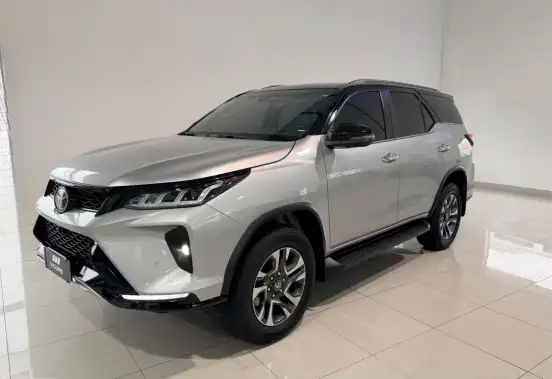 TOYOTA-HILUX SW4-2021