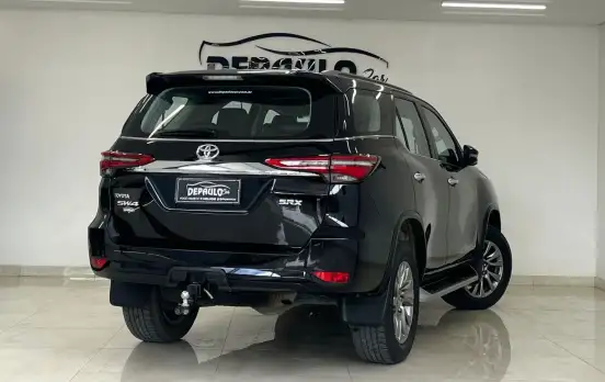 TOYOTA-HILUX SW4-2022