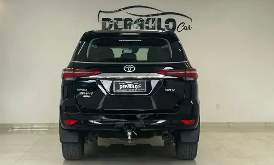 TOYOTA-HILUX SW4-2022