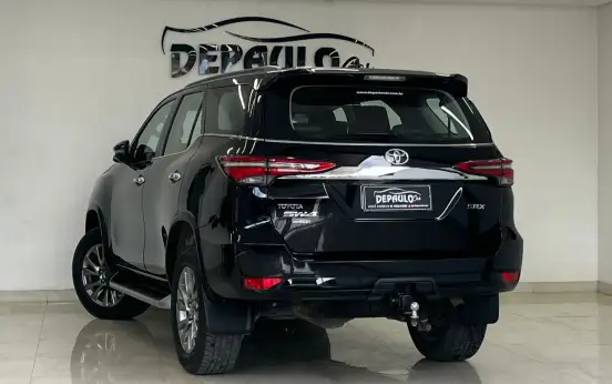 TOYOTA-HILUX SW4-2022