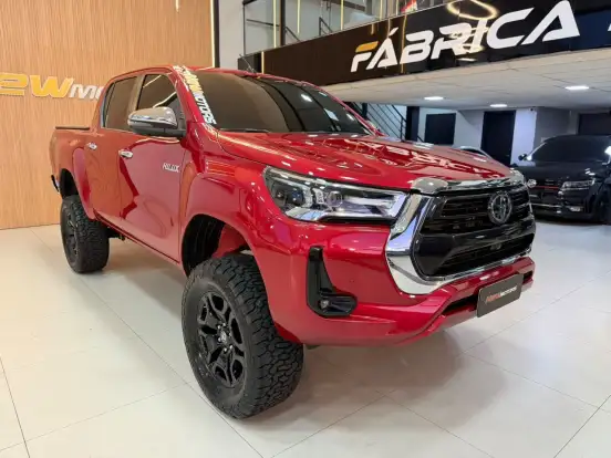 TOYOTA-HILUX SW4-2022