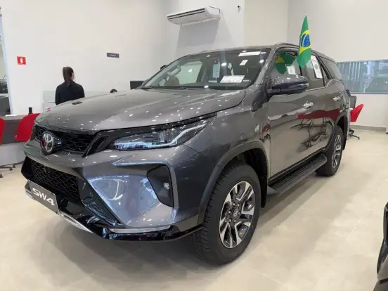 TOYOTA-HILUX SW4-2026
