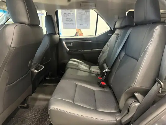 TOYOTA-HILUX SW4-2.8 D-4D TURBO DIESEL SRX PLATINUM 7L 4X4 AUTOMÁTICO TOYOTA-HILUX SW4-2026