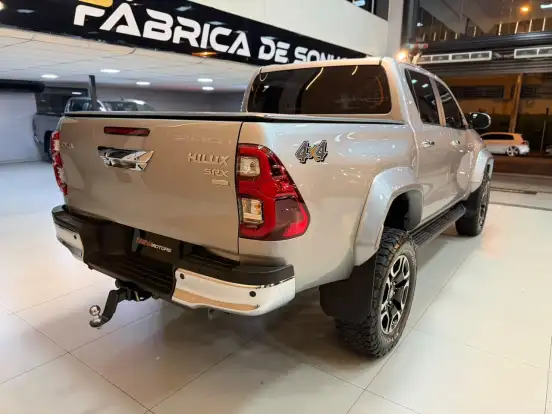 TOYOTA-HILUX SW4-2.8 D-4D TURBO DIESEL SRX PLATINUM 7L 4X4 AUTOMÁTICO TOYOTA-HILUX SW4-2024