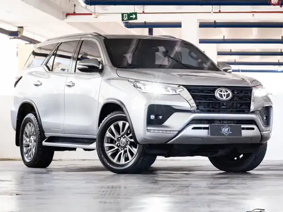 TOYOTA-HILUX SW4-2.8 SRX 4X4 16V TURBO INTERCOOLER DIESEL 4P AUTOMÁTICO TOYOTA-HILUX SW4-2016