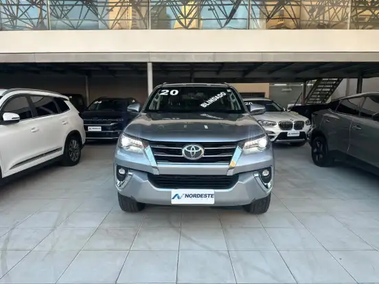 TOYOTA-HILUX SW4-2019