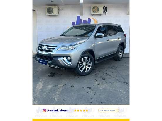 TOYOTA-HILUX SW4-2018