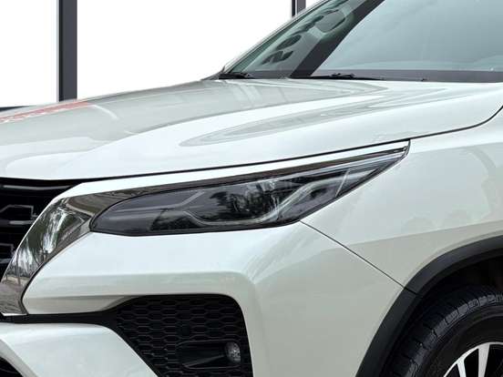 TOYOTA-HILUX SW4-2021
