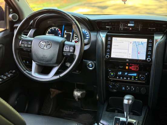 TOYOTA-HILUX SW4-2021
