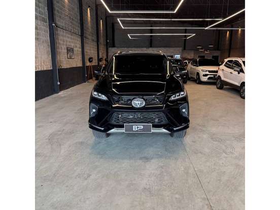 TOYOTA-HILUX SW4-2016