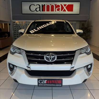 TOYOTA-HILUX SW4-2.8 SRX 4X4 7 LUGARES 16V TURBO INTERCOOLER DIESEL 4P AUTOMÁTICO TOYOTA-HILUX SW4-2016