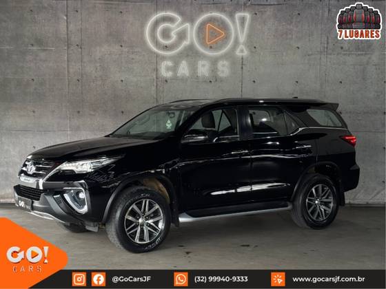 TOYOTA HILUX SW4 2.8 SRX 4X4 7 LUGARES 16V TURBO INTERCOOLER DIESEL 4P AUTOMÁTICO