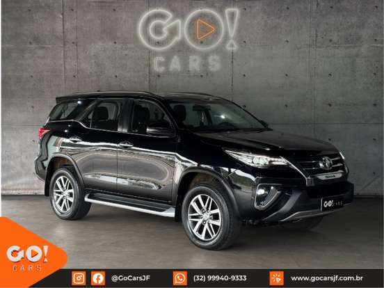 TOYOTA-HILUX SW4-2020