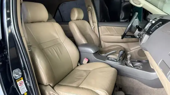 TOYOTA-HILUX SW4-2013
