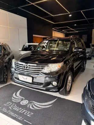 TOYOTA-HILUX SW4-2013