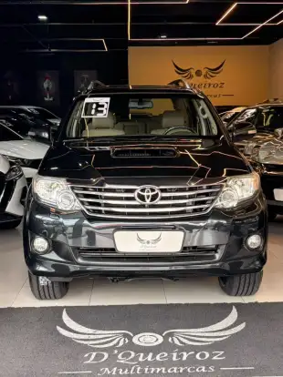 TOYOTA-HILUX SW4-2013