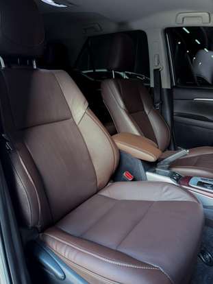 TOYOTA-HILUX SW4-2016