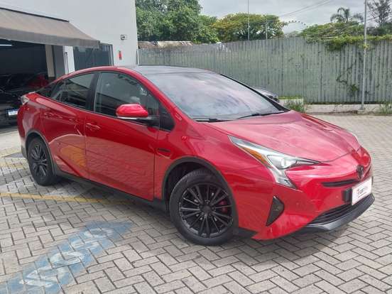 TOYOTA-PRIUS-2016