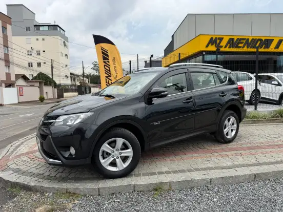 TOYOTA-RAV4-2014
