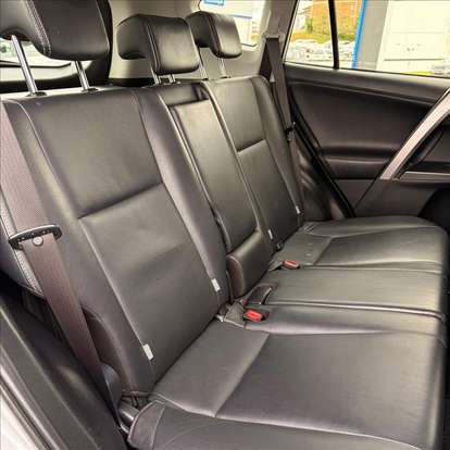 TOYOTA-RAV4-2018
