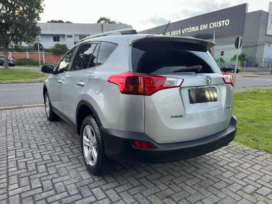 TOYOTA-RAV4-2.0 4X4 16V GASOLINA 4P AUTOMÁTICO TOYOTA-RAV4-2014