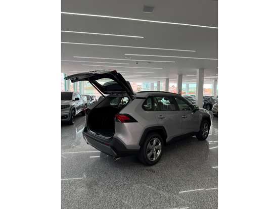 TOYOTA-RAV4-2019
