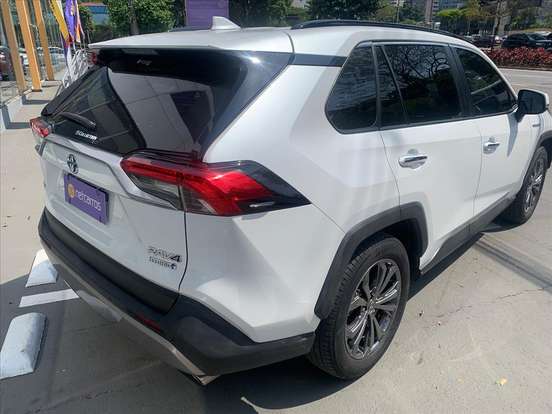 TOYOTA-RAV4-2023