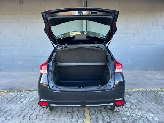 TOYOTA-YARIS-2024