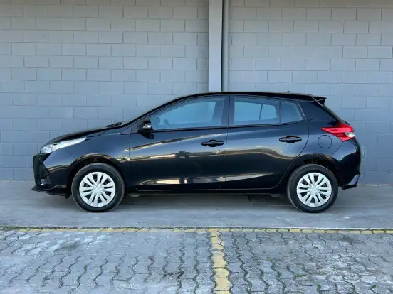 TOYOTA-YARIS-2024