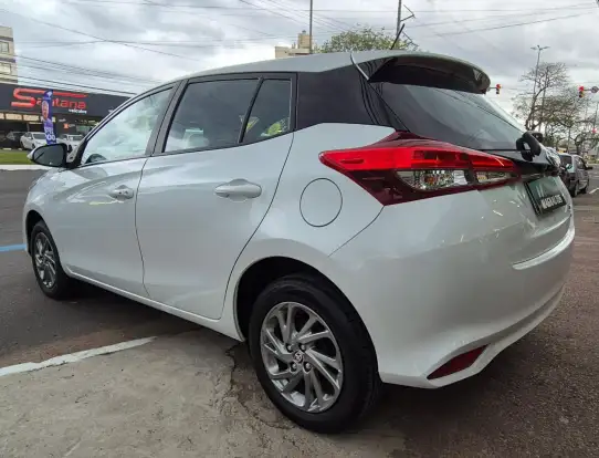TOYOTA-YARIS-1.5 16V FLEX XS CONNECT MULTIDRIVE TOYOTA-YARIS-2022