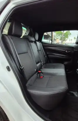 TOYOTA-YARIS-2022