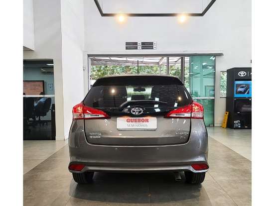 TOYOTA-YARIS-2019