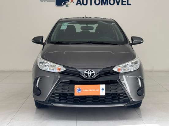 TOYOTA-YARIS-2022