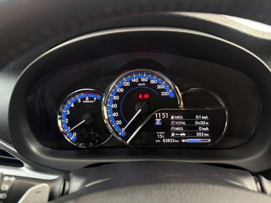 TOYOTA-YARIS-2019