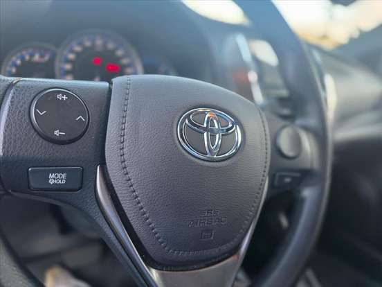 TOYOTA-YARIS-2024