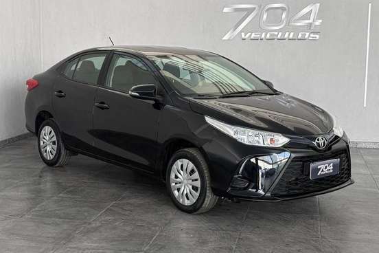TOYOTA-YARIS-2024