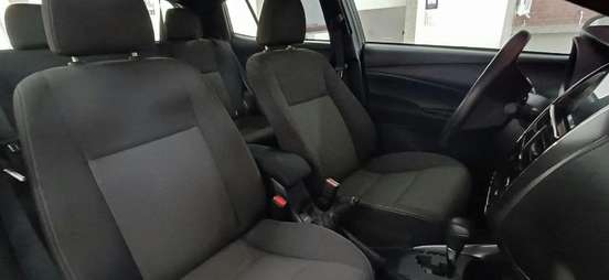 TOYOTA-YARIS-2024