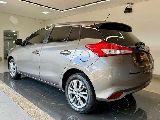 TOYOTA-YARIS-1.5 16V FLEX XL PLUS CONNECT MULTIDRIVE TOYOTA-YARIS-2020