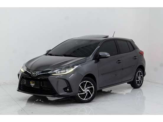 TOYOTA-YARIS-2022