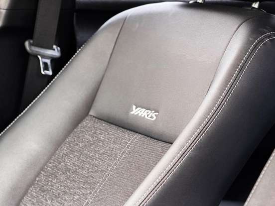 TOYOTA-YARIS-2022