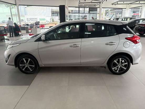 TOYOTA-YARIS-1.5 16V FLEX XS MULTIDRIVE TOYOTA-YARIS-2019